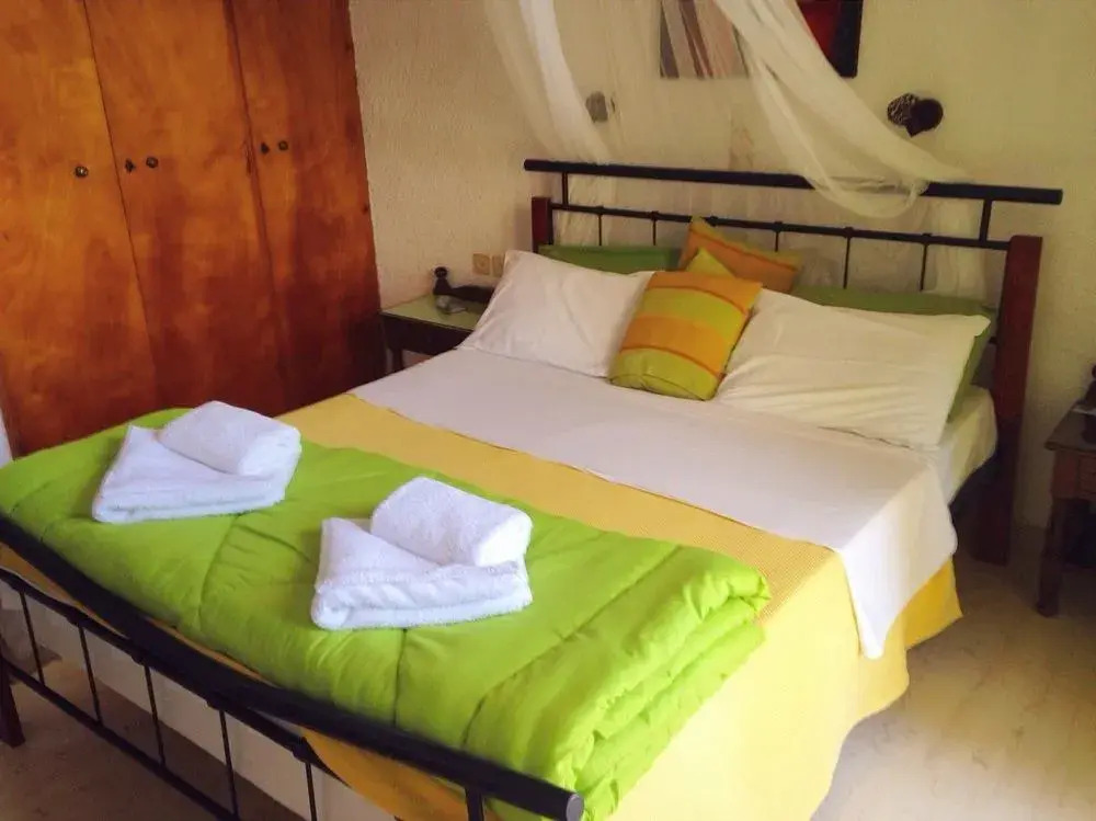 Artemis Rooms