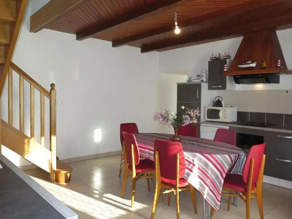 Holiday Home Chez Yvonne - PBA116