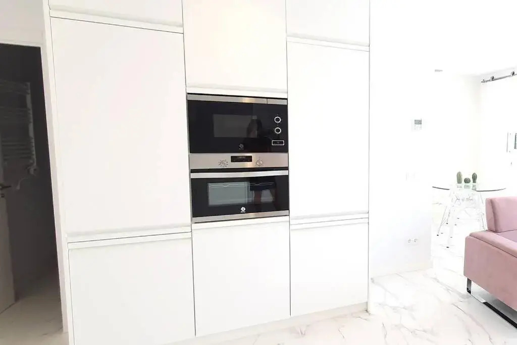 SKOL 645. Exclusive Three Bedrooms Apartment with Sea Views