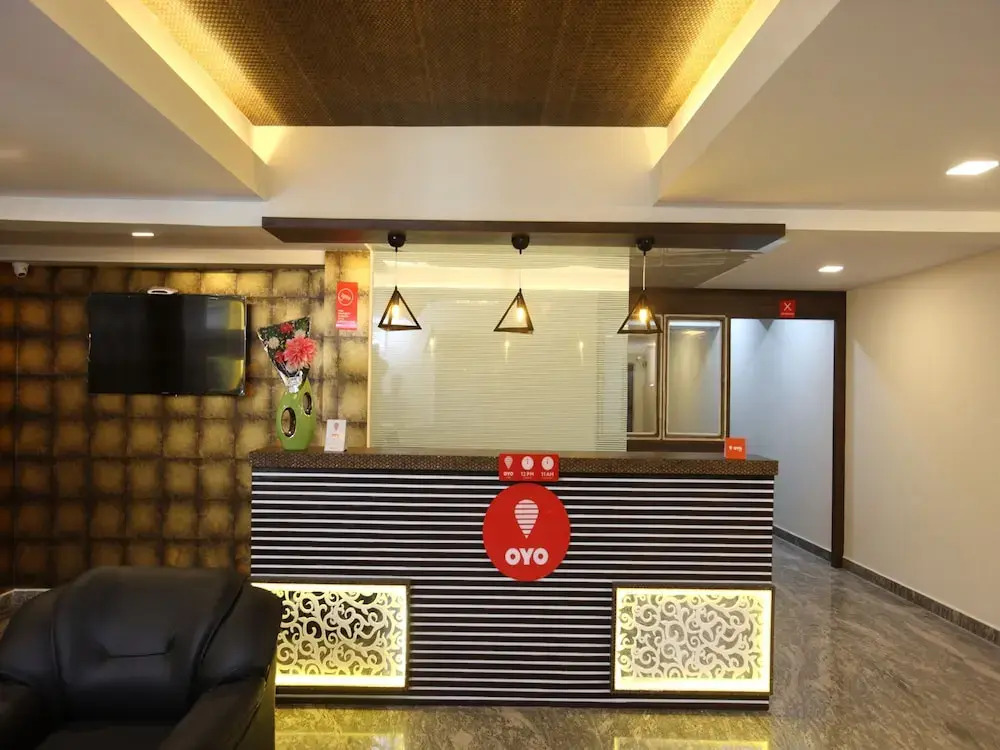 Capital O 14043 Hotel Star Holiday