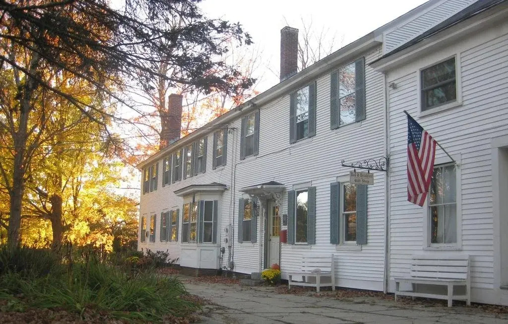 The Bridges Inn at Whitcomb House B&B