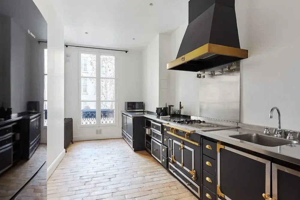 Sublime 3 Bedroom Flat Palais Royal Bourse