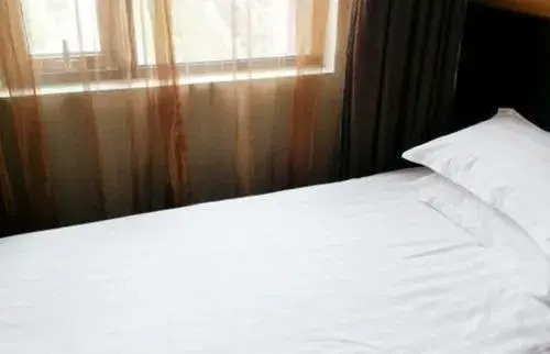 Guangzhou 100 Chain Apartment