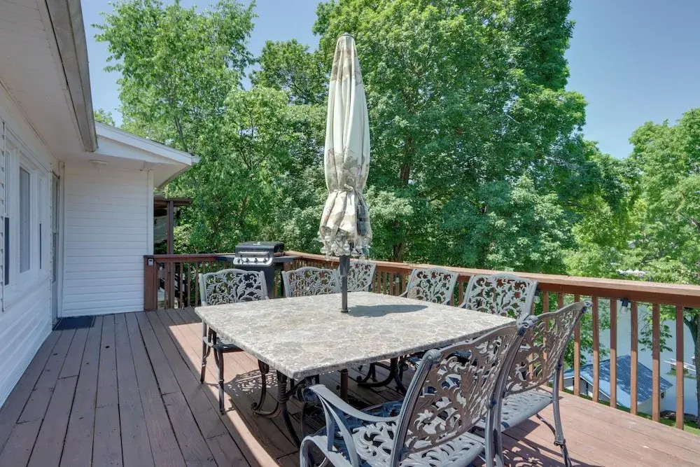 Lakefront Missouri Vacation Rental w/ Dock & Slip!