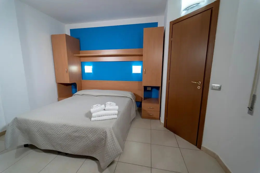 Ferienwohnung ulivo mit Pool und Privatstrand