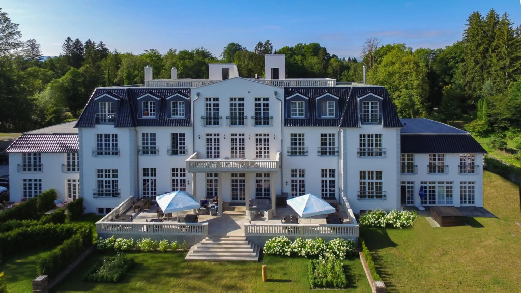 The Starnbergsee Hideaway