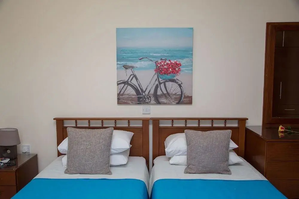 Coral Bay Sunlight Villa