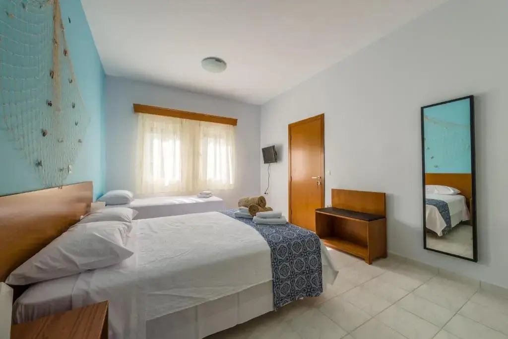 Sithonia Lodge