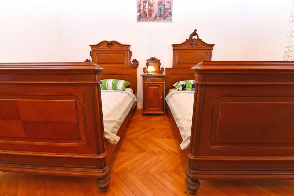 Apartment 1560