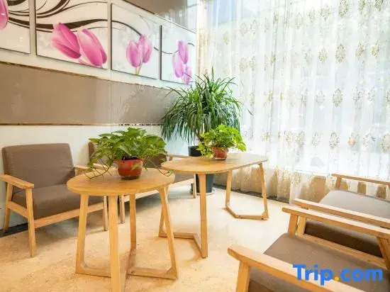 Yushan Zheshang Grand Hotel (Jiangjunmiao Square Branch)