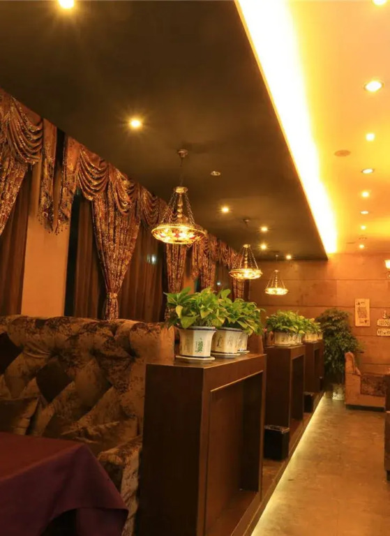 Chengdu Xinbake Business Hotel