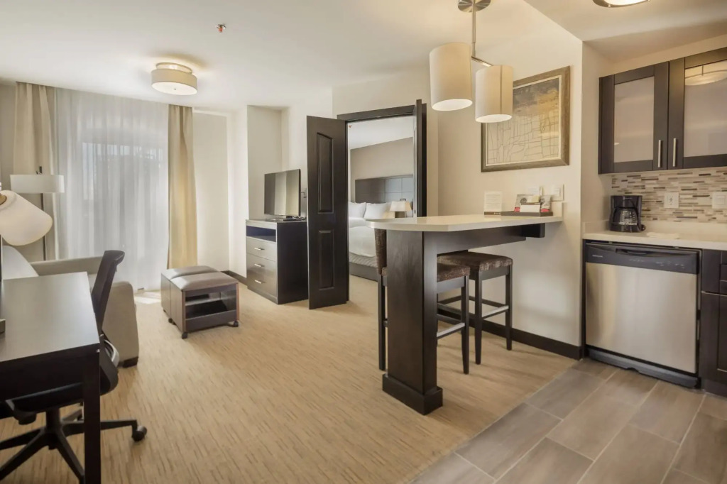 Staybridge Suites - Saltillo by IHG