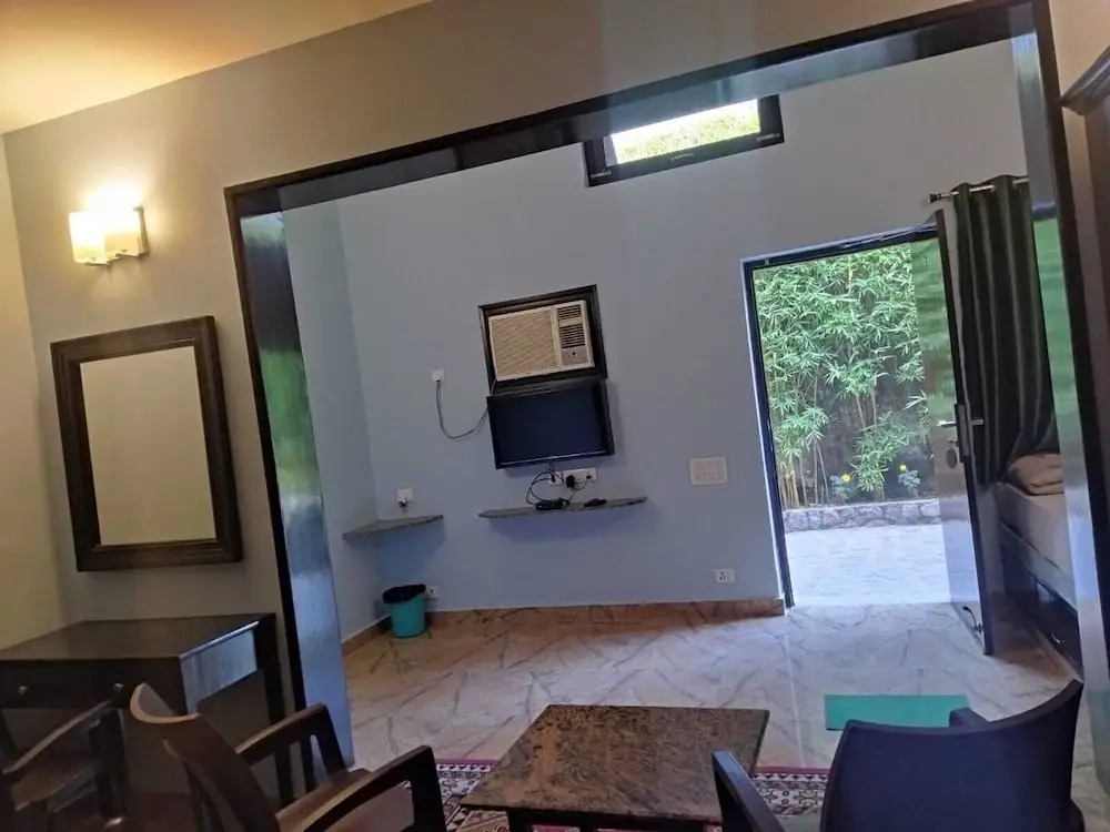 Corbett Comfort Lodge