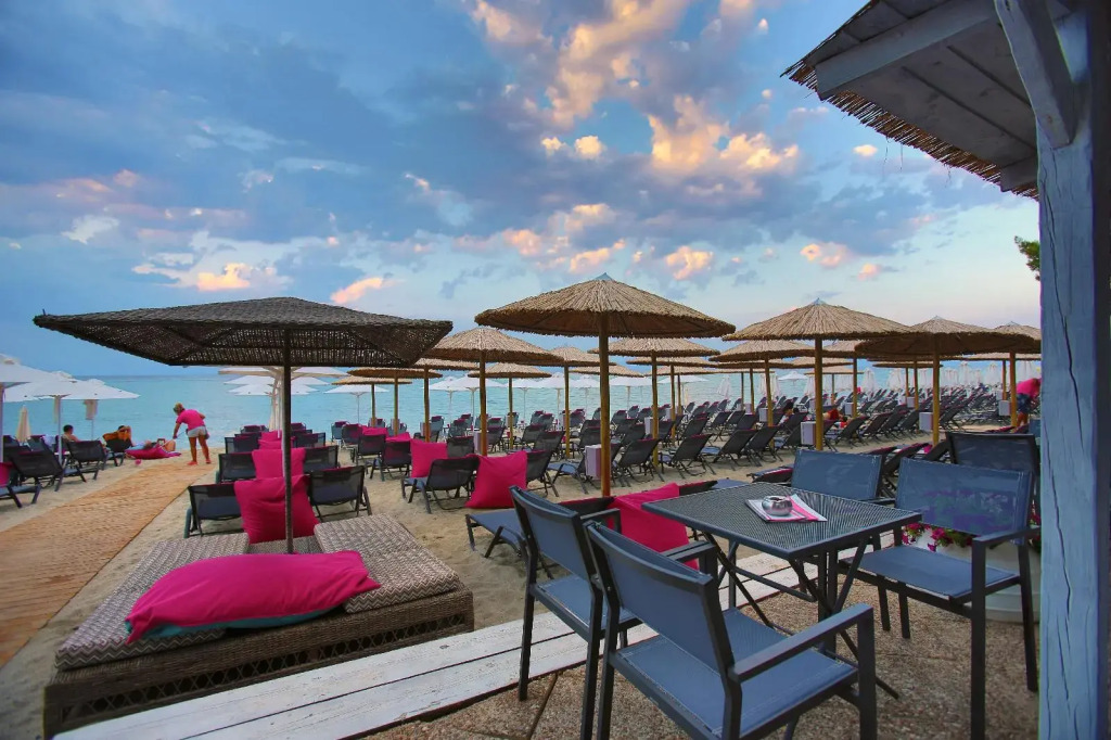 Flegra Beach Boutique Apartments