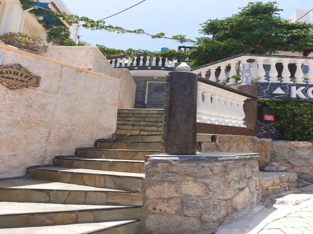Sunny hideaway in Chersonisos