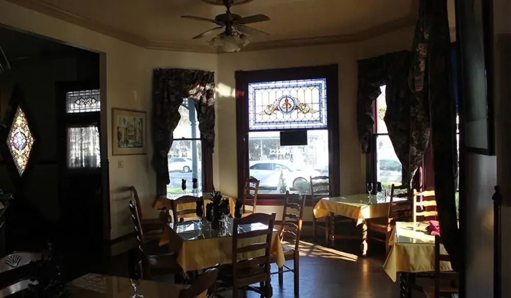 Irwin Street Inn