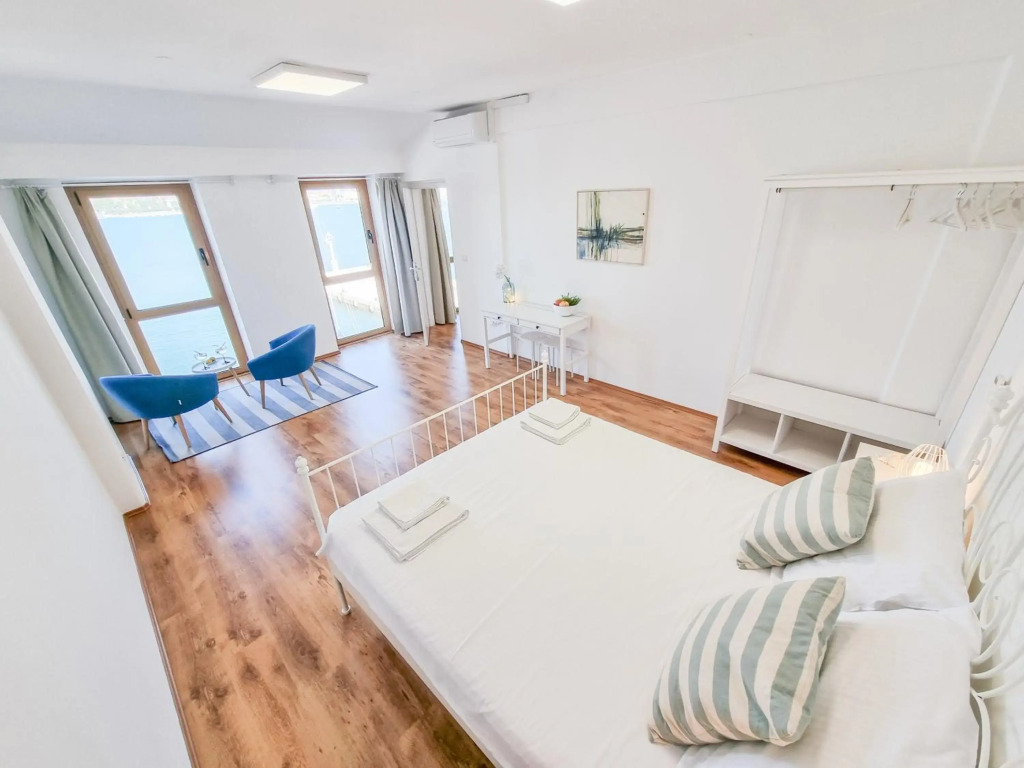 Umag apartment center seafront seaview old town 2