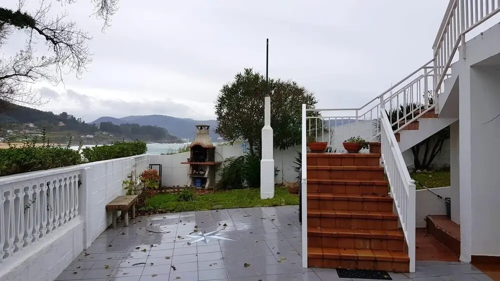 House With 3 Bedrooms in Viveiro, With Wonderful sea View, Balcony and Wifi