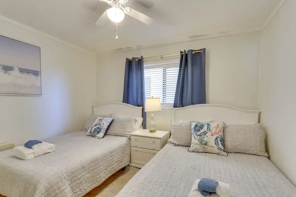 Hilton Head Resort Condo w/ 4 Pools: Walk to Beach