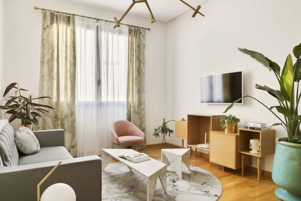 Halcyon Days designer apartments by Ana Locking