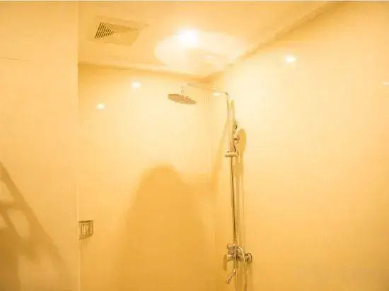 Shenghui Hotel