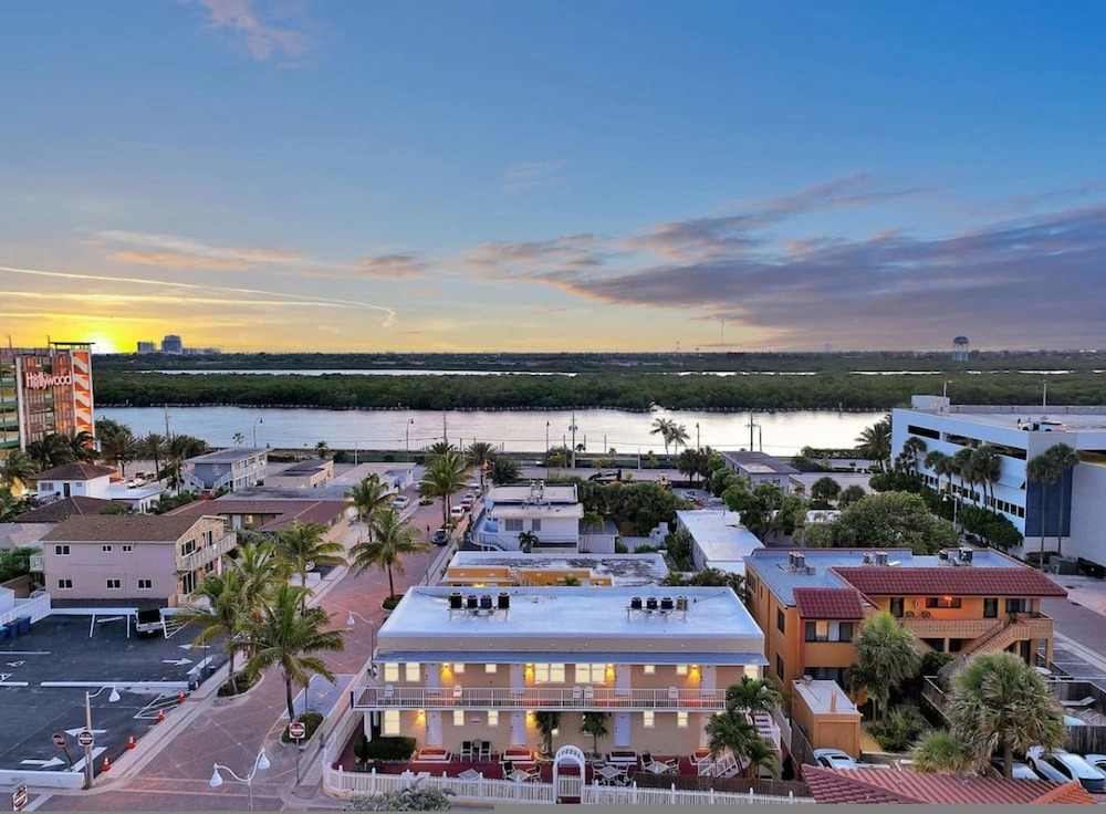 Amazing 1st Floor Apartment Just Steps to Beach