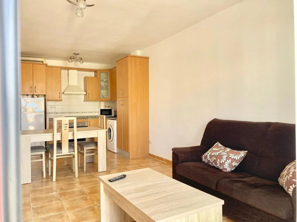 Apartment near the beach with sea views