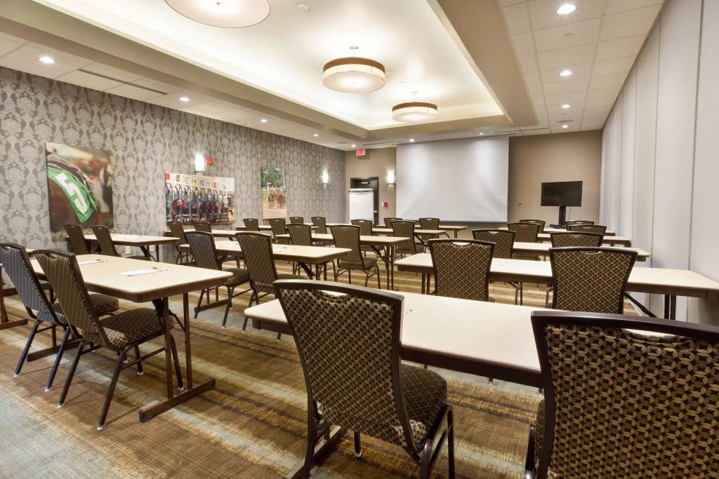 Drury Inn & Suites Louisville North