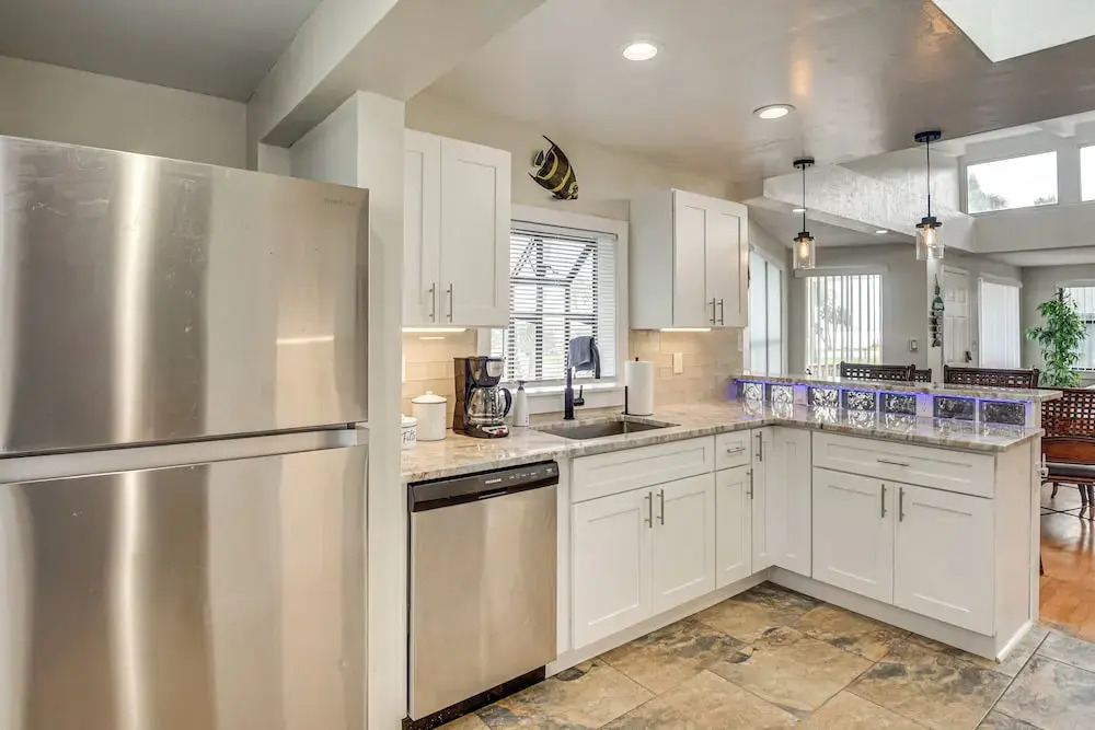 3 Mi to Beach & Boardwalk: Riverfront Daytona Home
