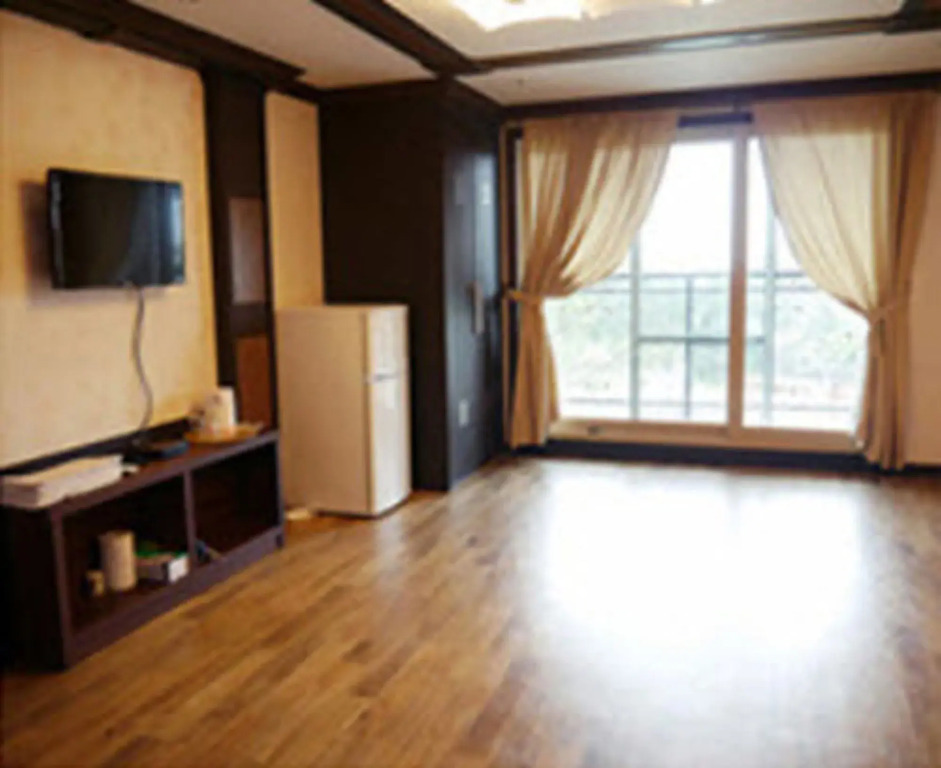 Jeju TS Youthhostel Resort