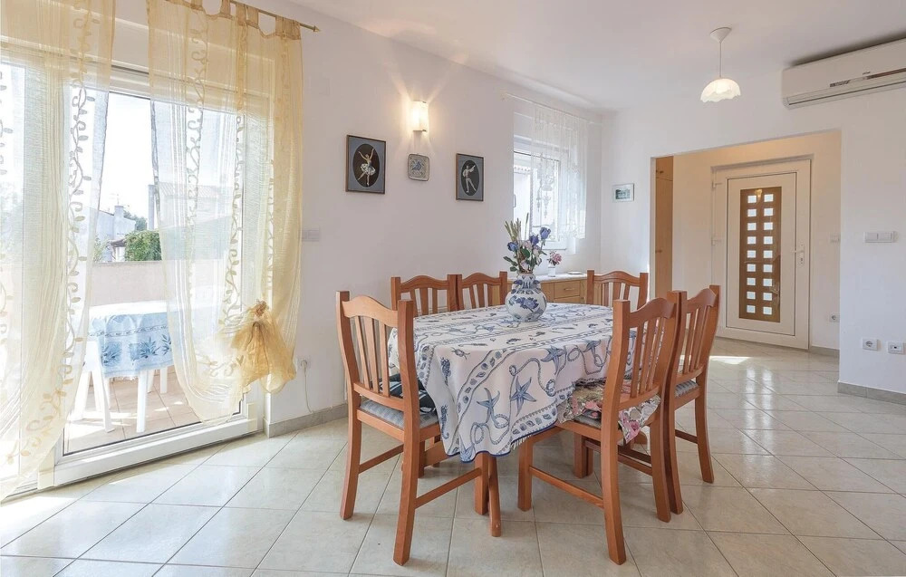 Beautiful Apartment in Vodnjan With 2 Bedrooms