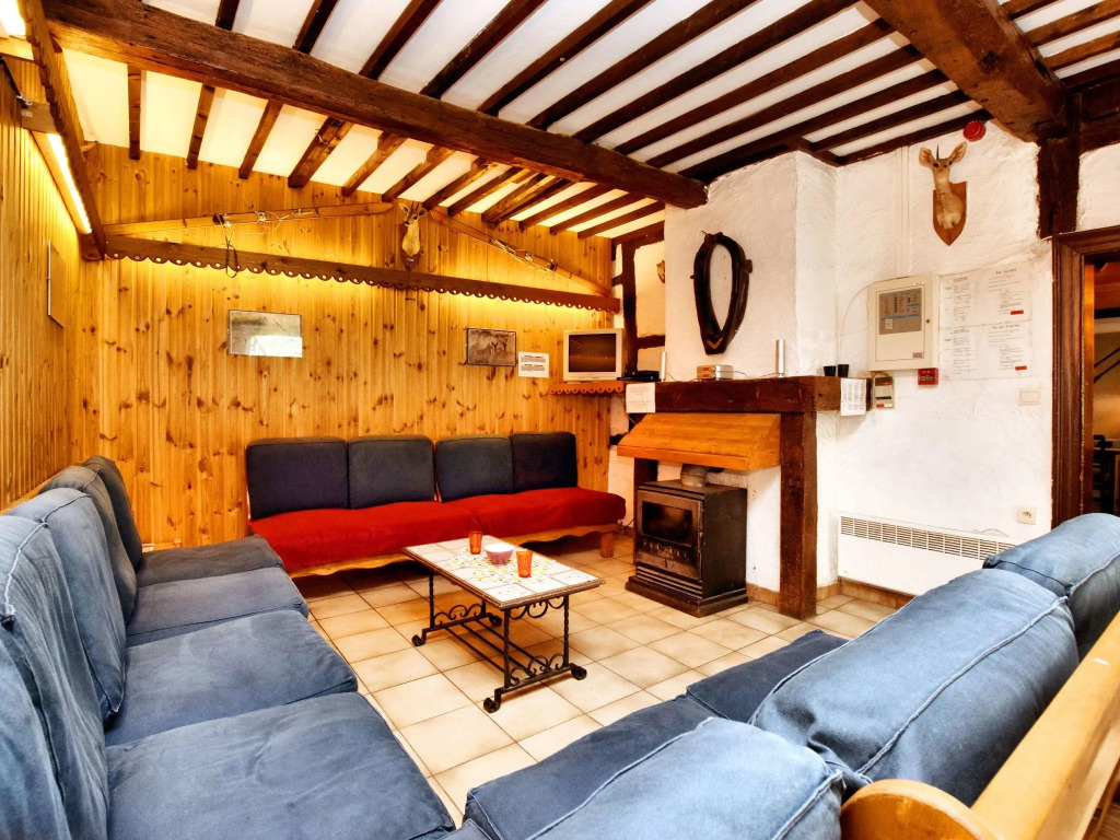 Vibrant Holiday Home in Durbuy with Garden