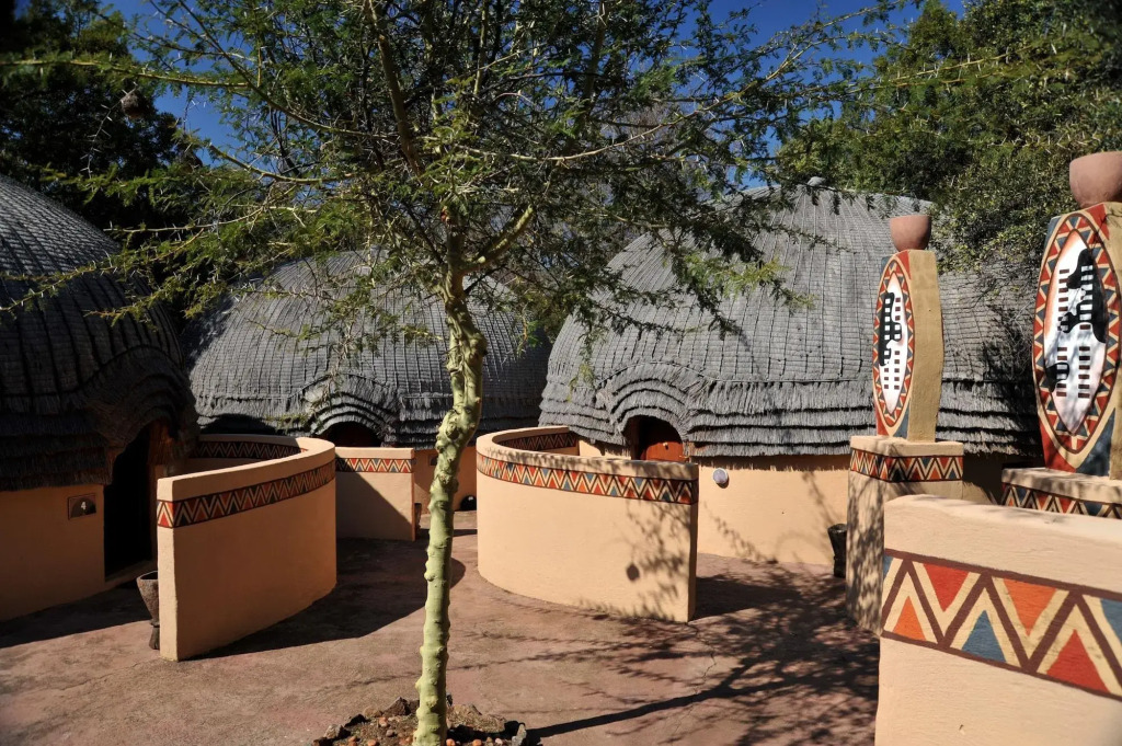 aha Lesedi African Lodge & Cultural Village