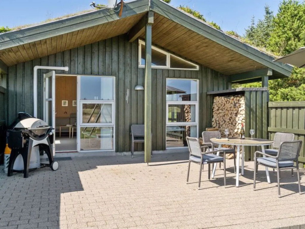 "Gjuro" - 750m from the sea in NW Jutland