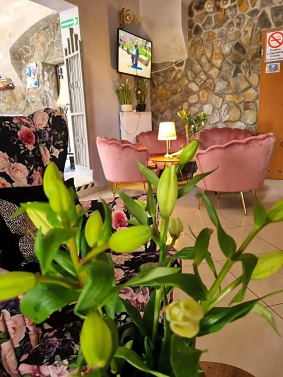 HOTEL "ZAUŁEK" Spółka Cywilna Zbigniew Świderski, Elżbieta Świderska