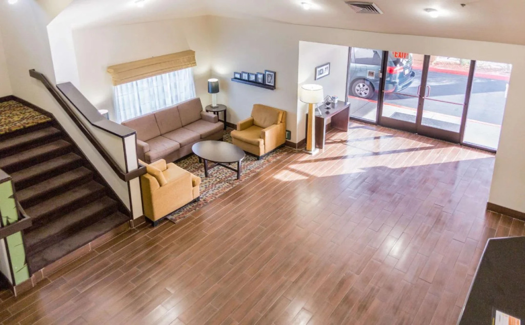 Sky Harbor Airport Inn