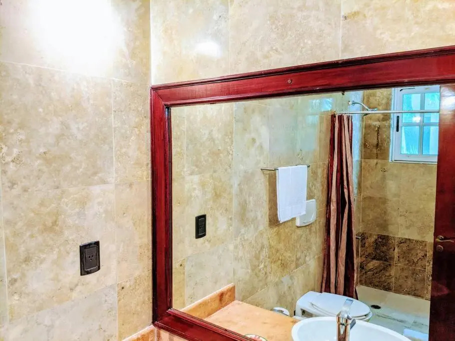 9br 6ba Large groups! Best location in town Walk to beach, 5th ave Cozumel ferry, shopping, nightlife! Roof plunge pool!! Castillo Playacar Fase 1 25max