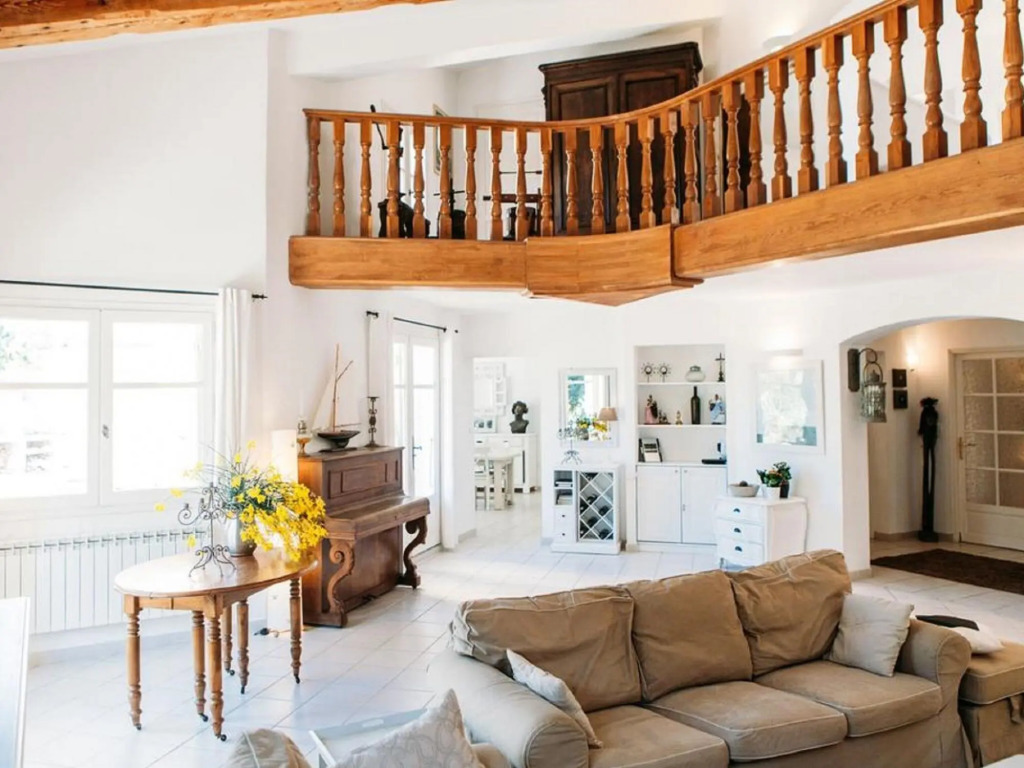 Stunning Holiday Home in Brue Auriac with Swimming Pool