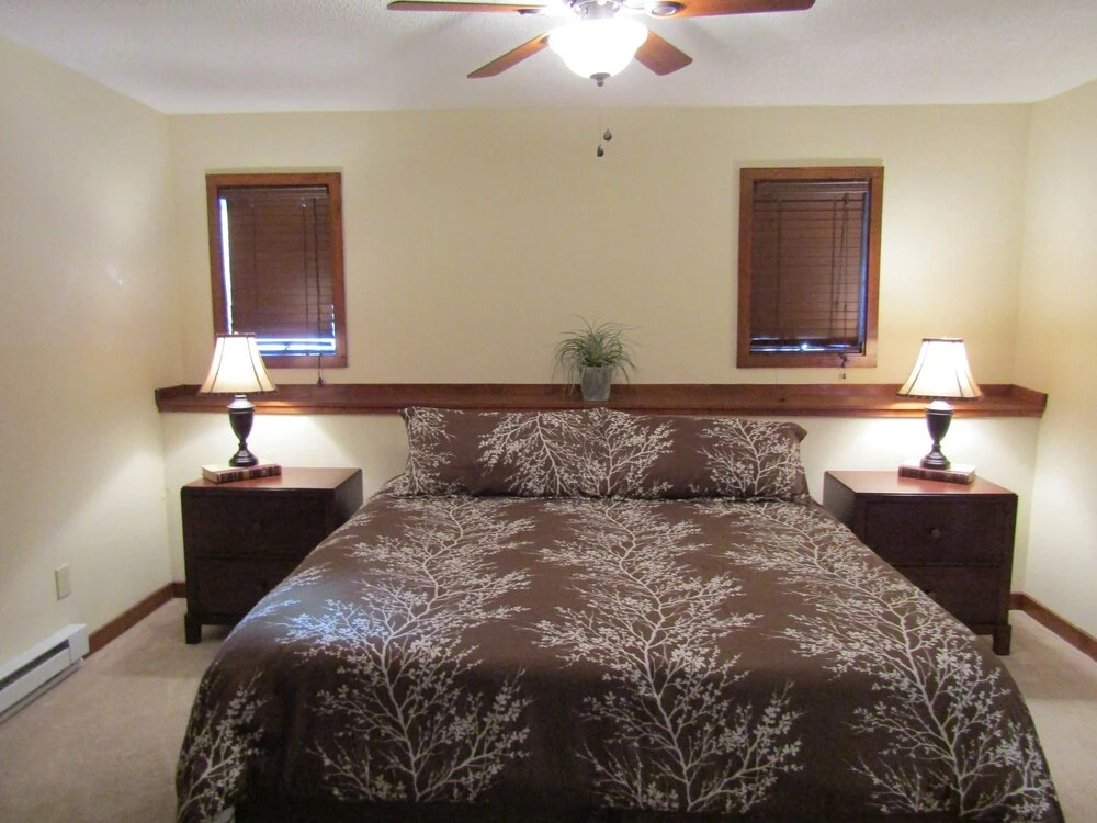 The Crest 200-j 1 Bedroom 1 Bathroom Condo