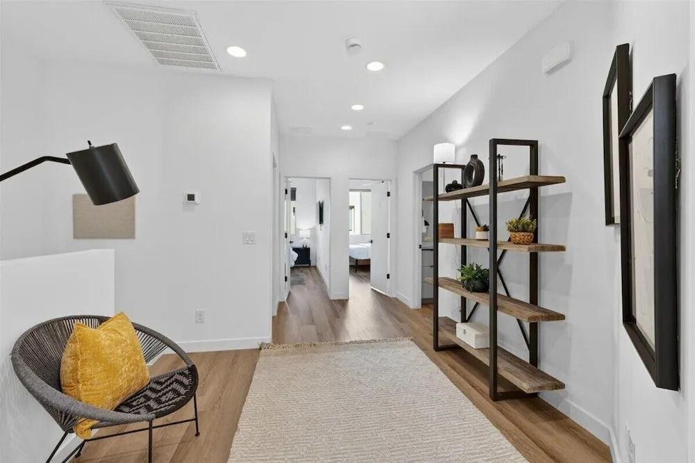 Desert Escape Townhome - Pool & Gym