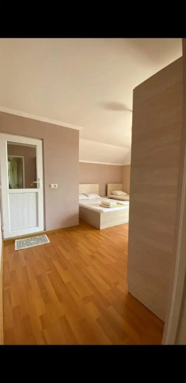 Guest House Lazuri