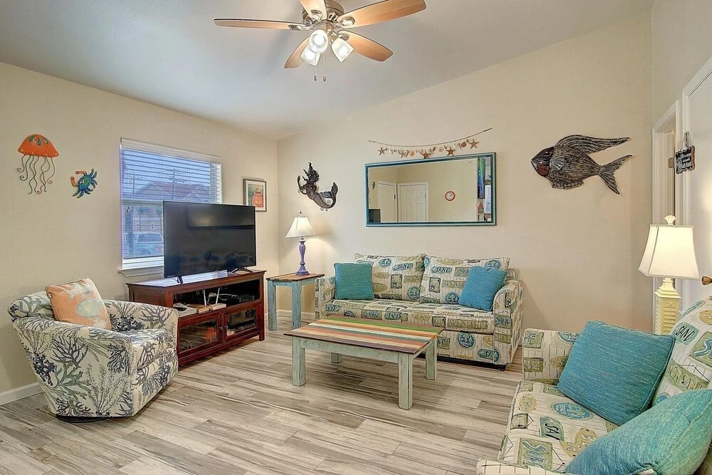 Costa Del Ray #1 2 Bedroom Condo by Redawning