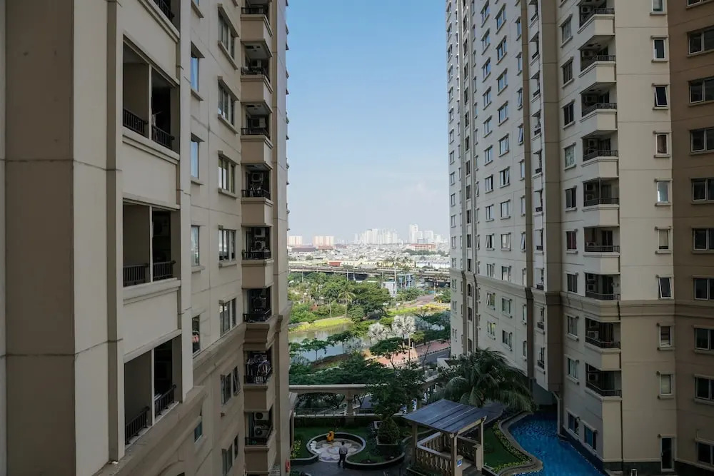 Compact Studio Apartment at Mediterania Marina Residences By Travelio