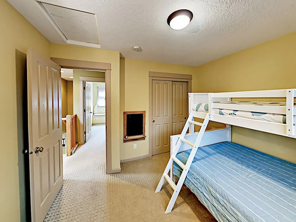 Posh - 3 Br Home