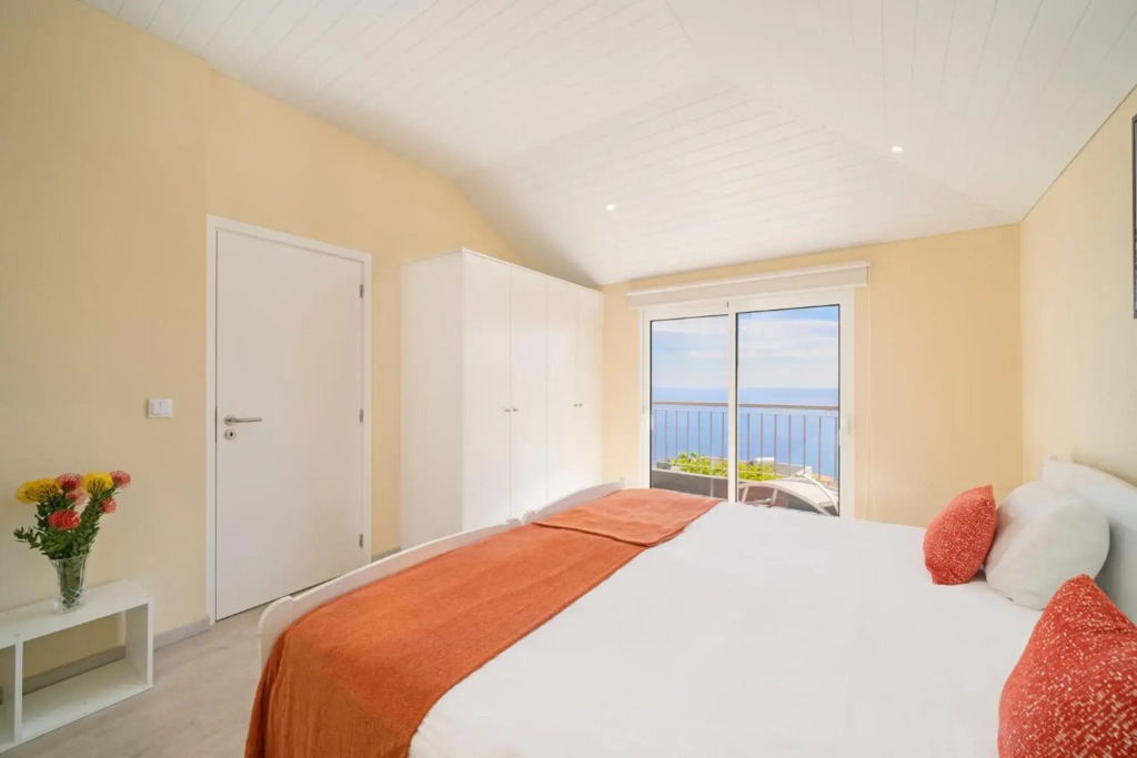 SeaView Apartment by OurMadeira