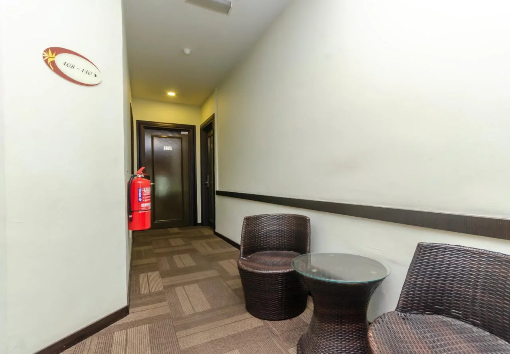 OYO 1214 Oro Hotel
