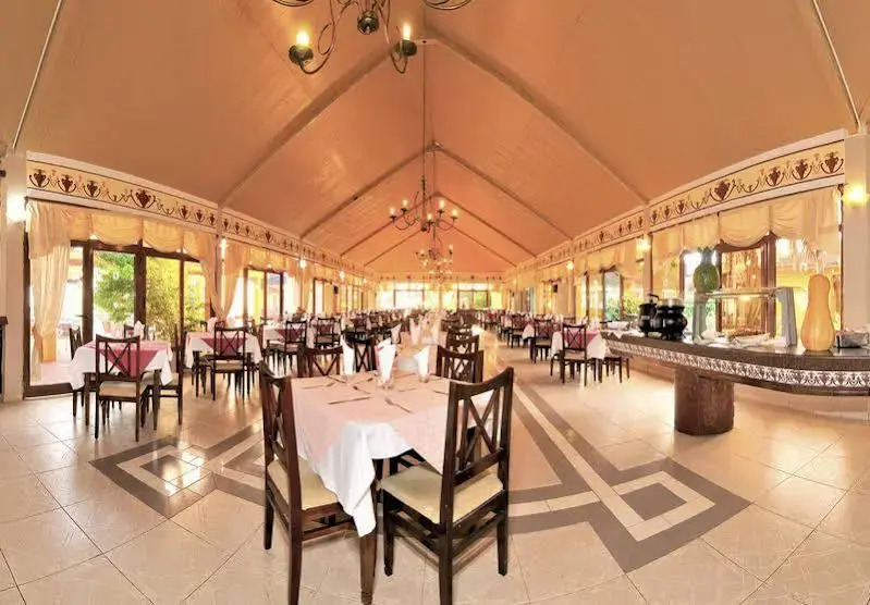 Hostal Portada Las Cuevas