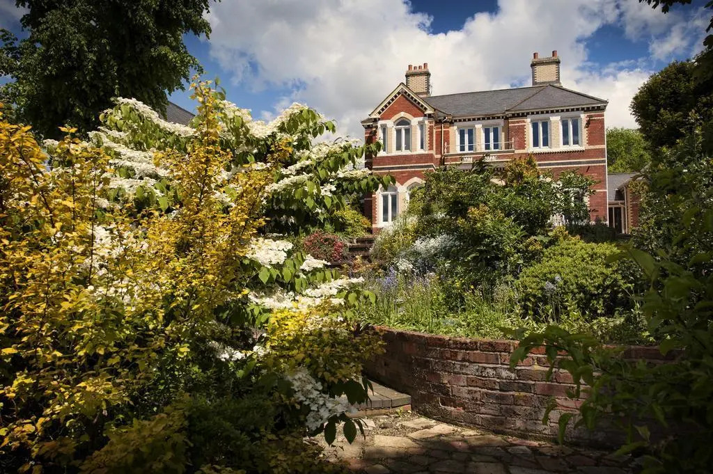 Hartfield House
