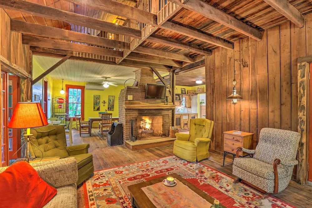 Rustic Cabin in the Woods: 2-acre Fishing Pond!