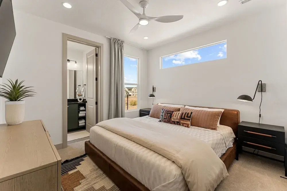 Country Is Cool Again 5 Bedroom Townhouse